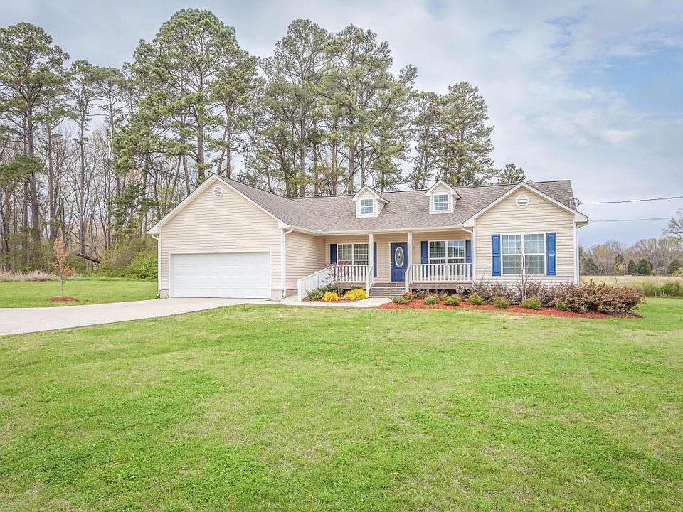 Exterior_Front 2.jpg