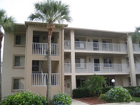 1st image of 7360 Glenmoor Ln APT 102