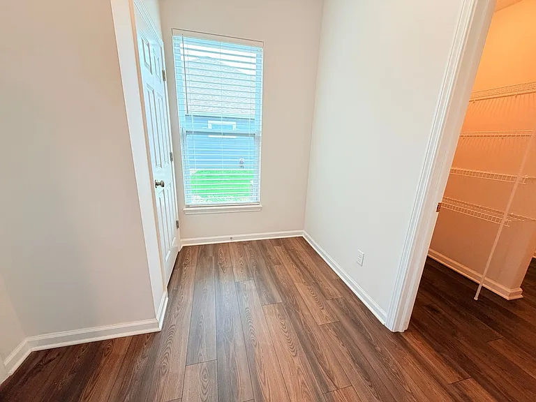 4030 Omaha Dr — Photo 23