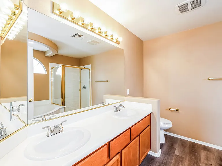5136 Marsh Butte St — Photo 10