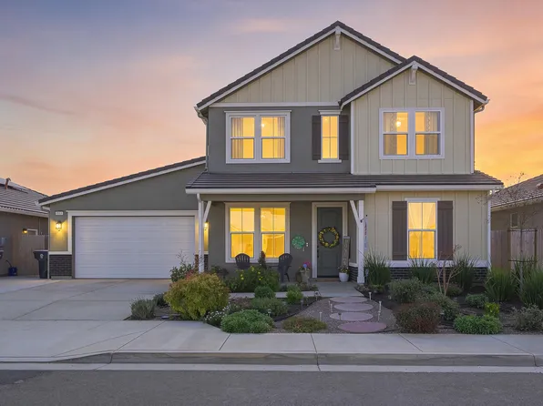 2827 Sand Hills Avenue, Tulare, CA 93274