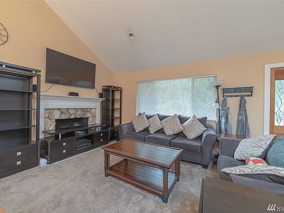 5th image of 15720 187th Ave NE