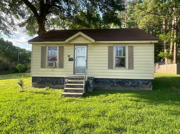 904 Tibbs St, Dyersburg, TN 38024