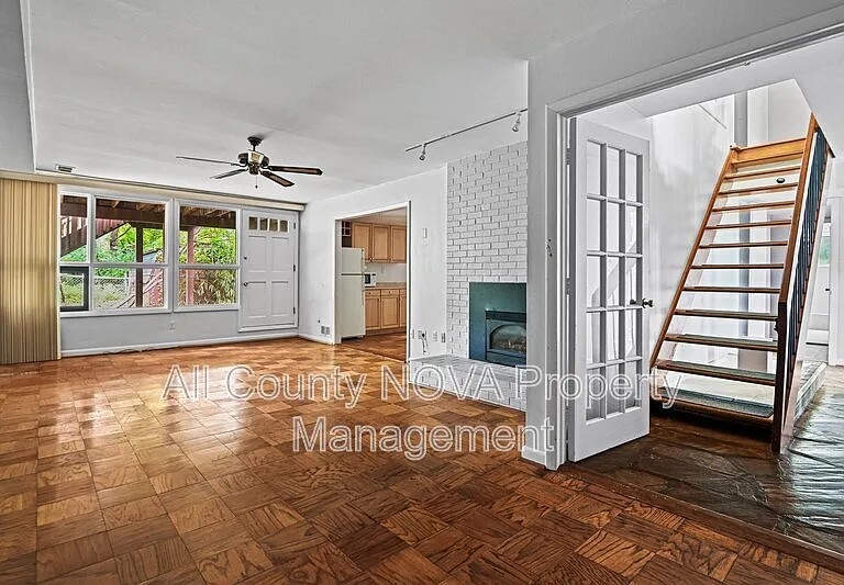 8108 Timber Valley Ct — Photo 5
