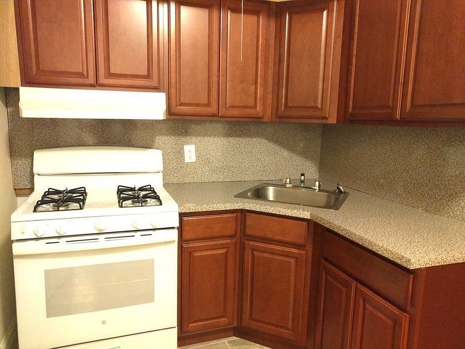 1st image of 1776 E 13th St #F6