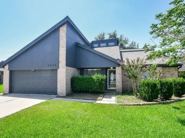 2430 Long Reach Dr, Sugar Land, TX 77478