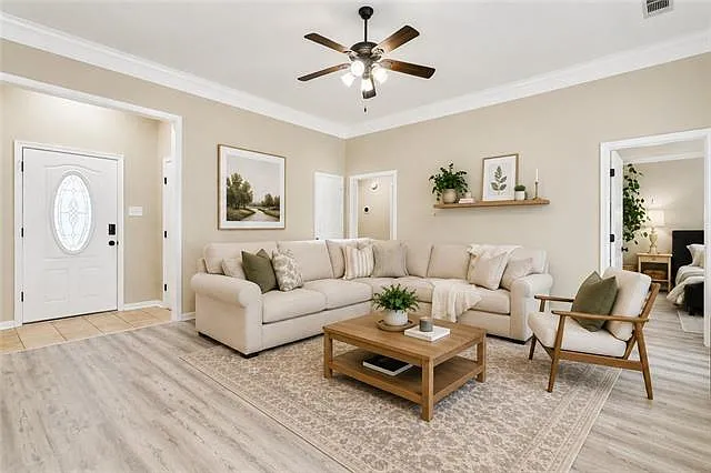 2184 Ozone Pl — Photo 2