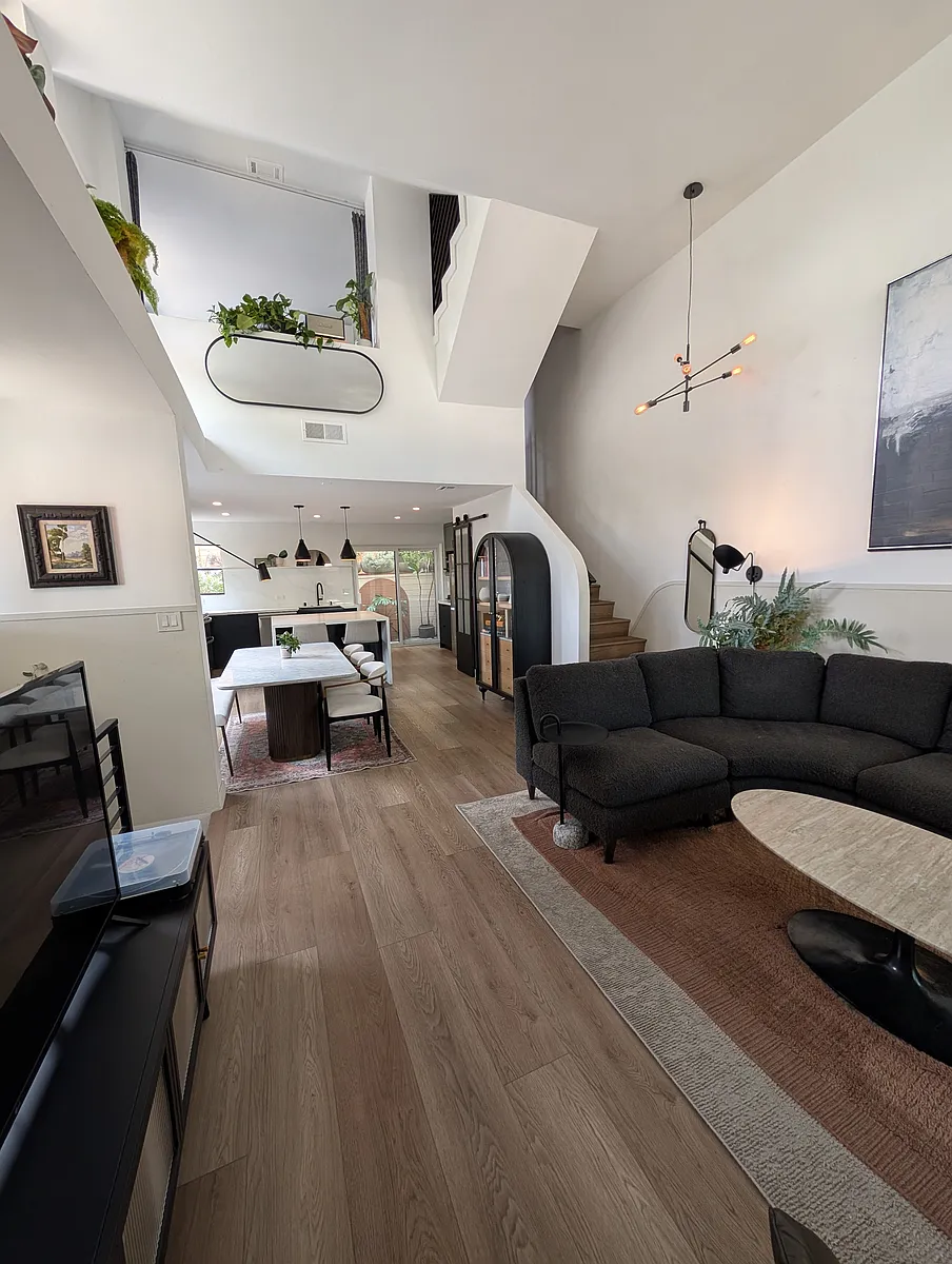 Building Photo - 1705 S Westgate Ave #5