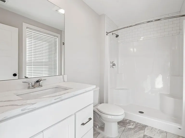 Bayberry Commons- 3 Bedroom 2.5 Bath Townhomes with 2 Car Garage — Photo 57