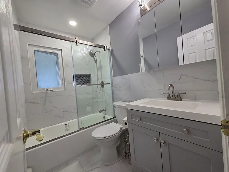 253 Parker Ave #2 — Photo 9