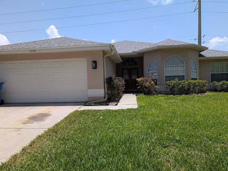 1st image of 2348 Lilac Dr