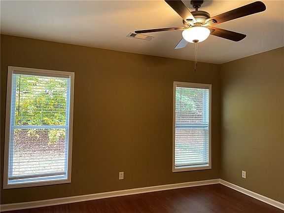 5th image of 2792 Briaroak Dr
