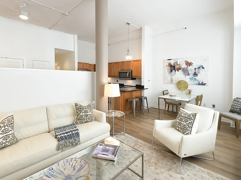 15 Dinah Rd #207 — Photo 2