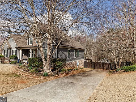 3rd image of 356 Clarksboro Dr