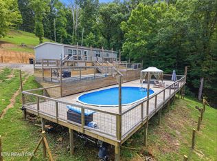 1005 Freda Ln, Friendsville, TN 37737