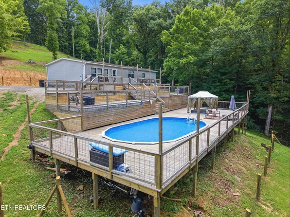 1005 Freda Ln, Friendsville, TN 37737