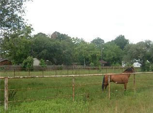 119 Hackberry St, Louise, TX 77455