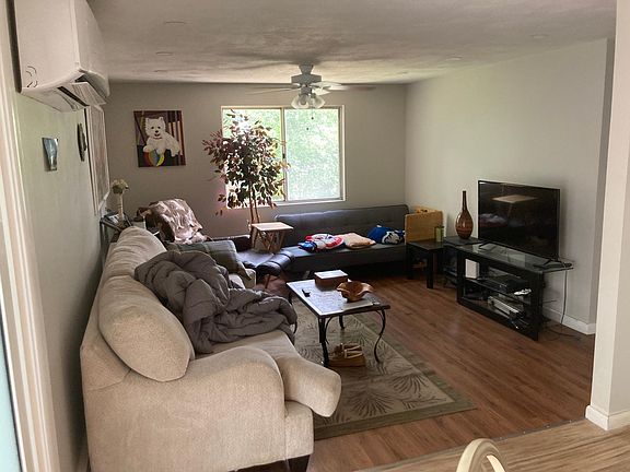 2nd image of 20 Tartaglia St Unit 3