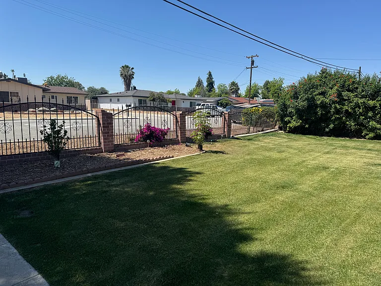 10106 Holland St — Photo 8