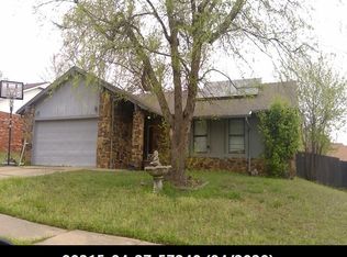 1108 W Birmingham St S, Broken Arrow, OK 74011