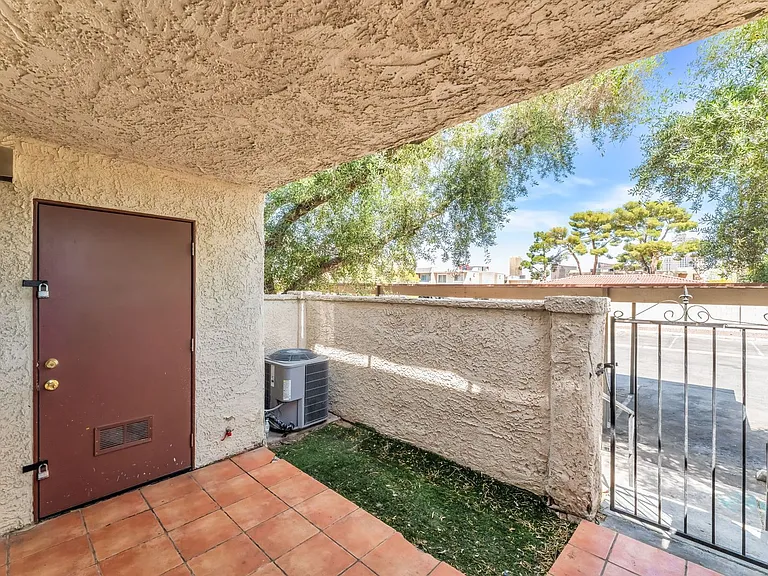 3683 Lucido Dr #24 — Photo 4