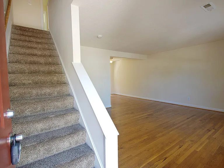 Colony Apartments — Photo 11