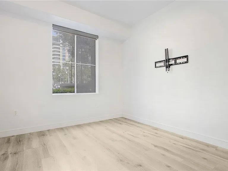 2117 Watermarke Pl — Photo 12