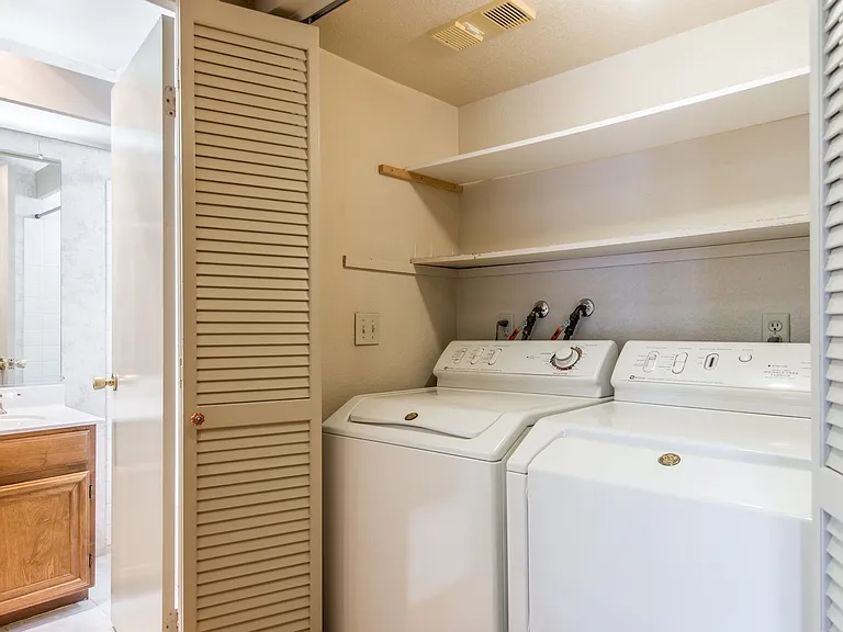3651 Knollwood Ter #312 — Photo 12