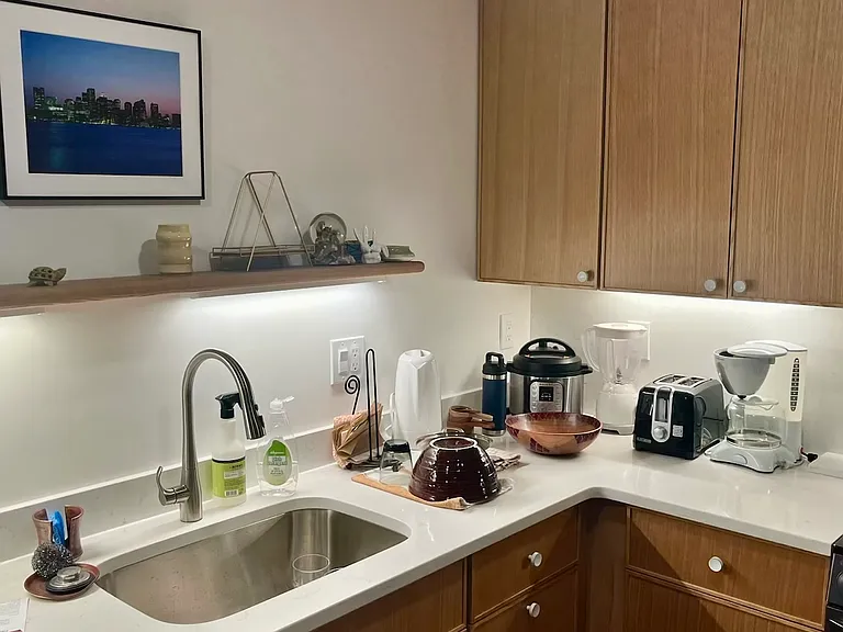 42 Dana St — Photo 4