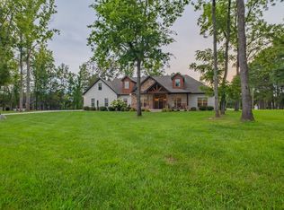 30 Pinehurst Dr, Manchester, TN 37355
