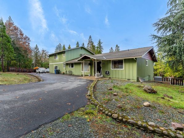 792 Summit Loop, Grants Pass, OR 97527