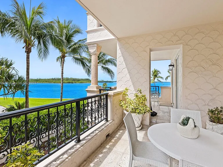 5221 Fisher Island Dr #5221 — Photo 18
