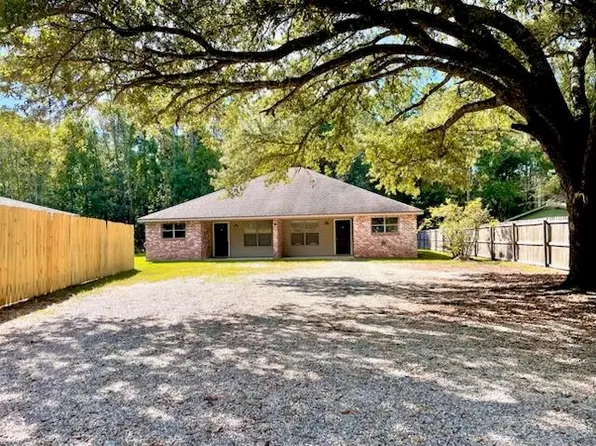 21 Big Spring Rd #A, Picayune, MS 39466