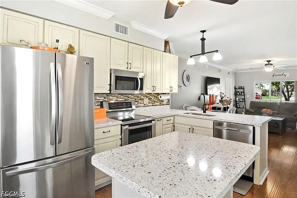 5308 Chiquita Blvd S — Photo 3