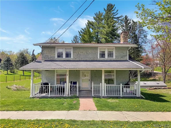 23 S Main St, Castile, NY 14427