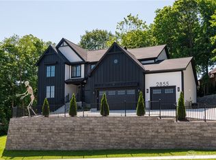 2855 Ash Ridge Dr, Beavercreek, OH 45434