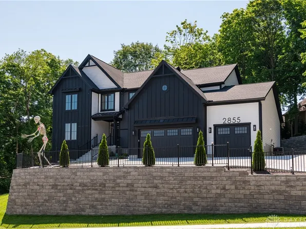 2855 Ash Ridge Dr, Beavercreek, OH 45434