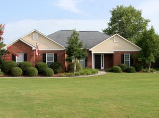 705 E Towne Lake Cir, Opelika, AL 36804