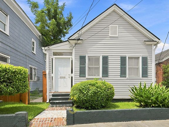 2nd image of 6 Maverick St