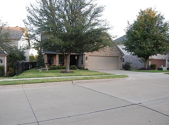 5th image of 2909 Shoreline Dr