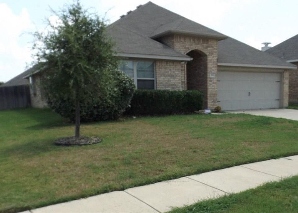 1st image of 413 Dempster Ct