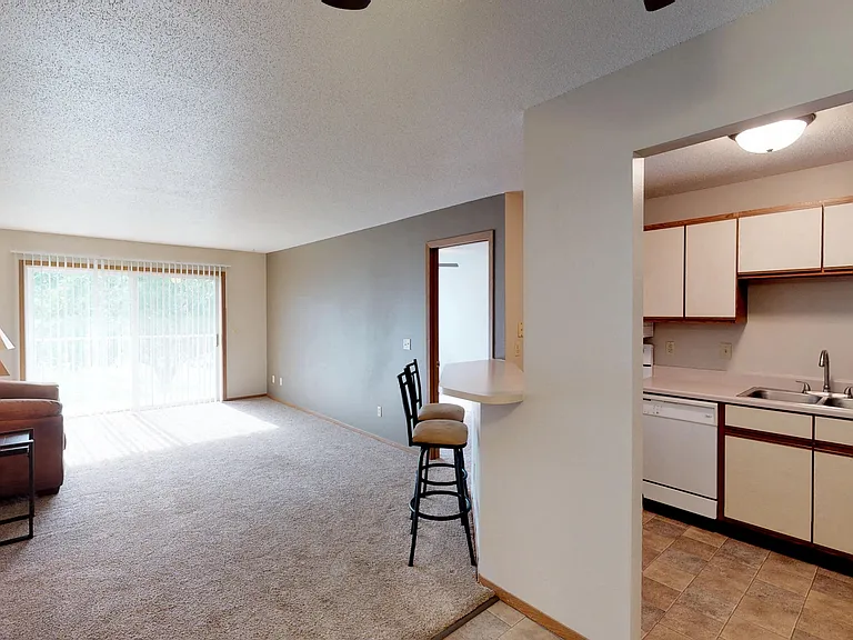Prairie Winds Apartments — Photo 54