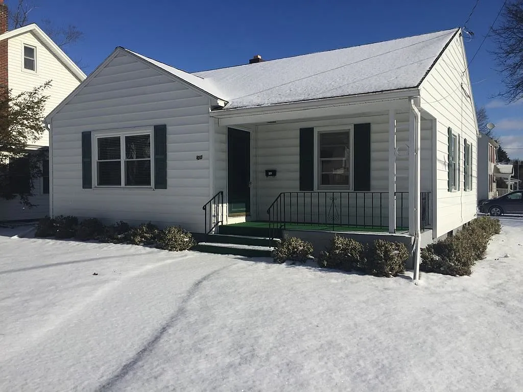 800 Grove St photo 1