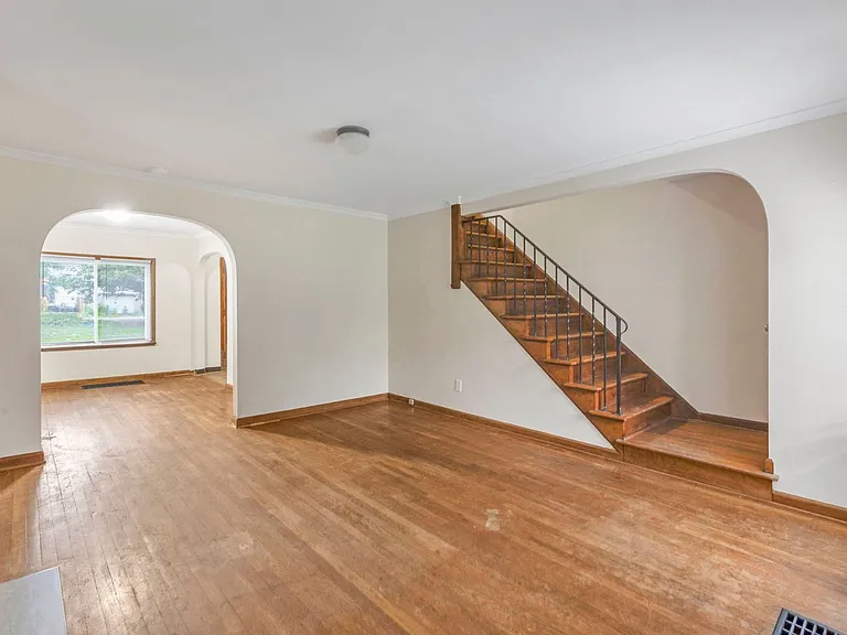 47-53 S Burgess Ave — Photo 7