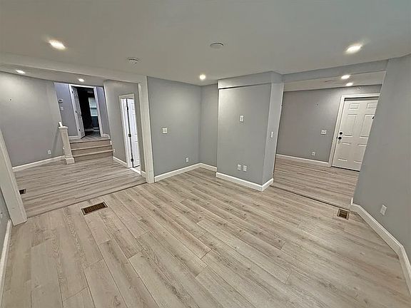 2nd image of 6 W Summer St Unit 3