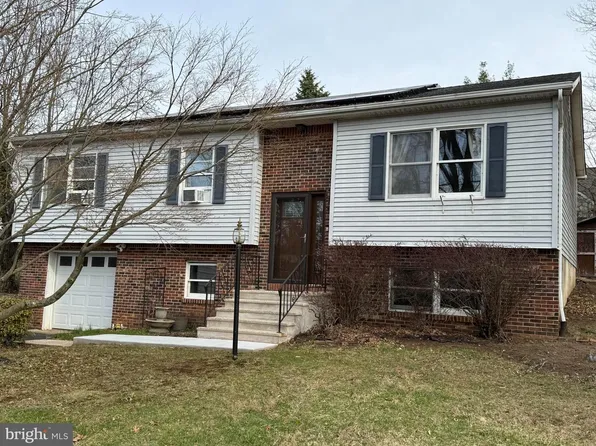 1 Glen Rd, Bordentown, NJ 08505