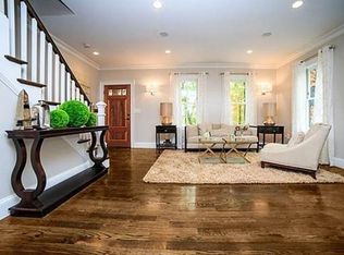 72 Cottage St #2, Newton, MA 02464