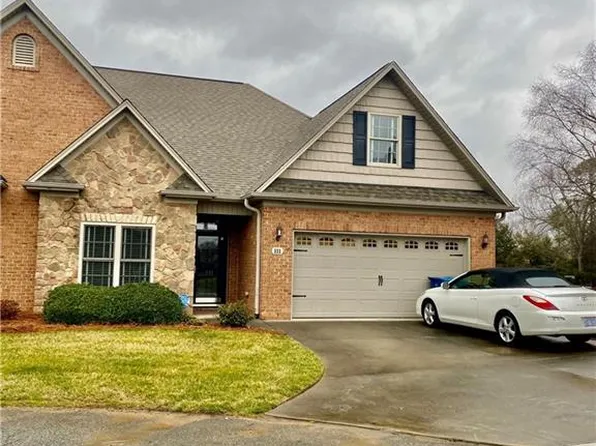 111 Oleander Dr, Advance, NC 27006