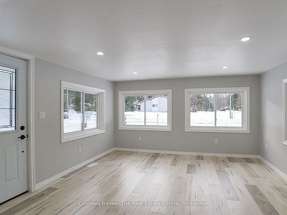3rd image of 460 Wellington St