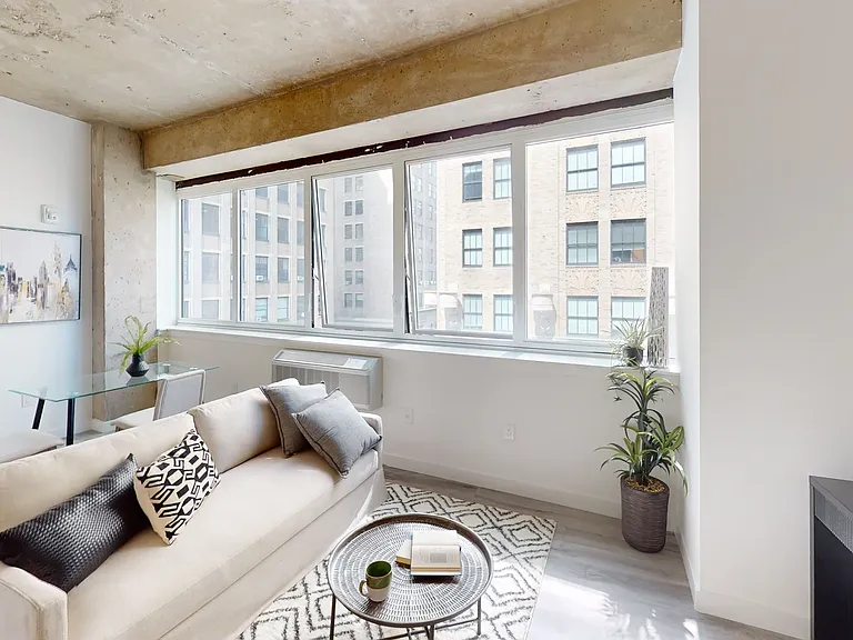 The Mercer — Photo 68